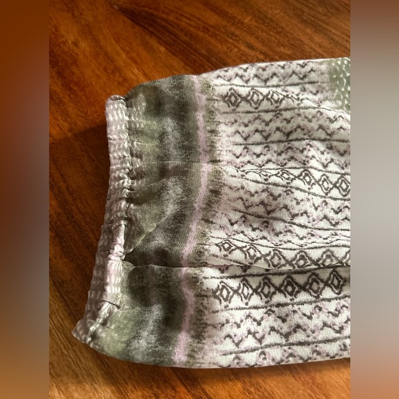 Reitmans sheer blouse size XL - Picture 3 of 5